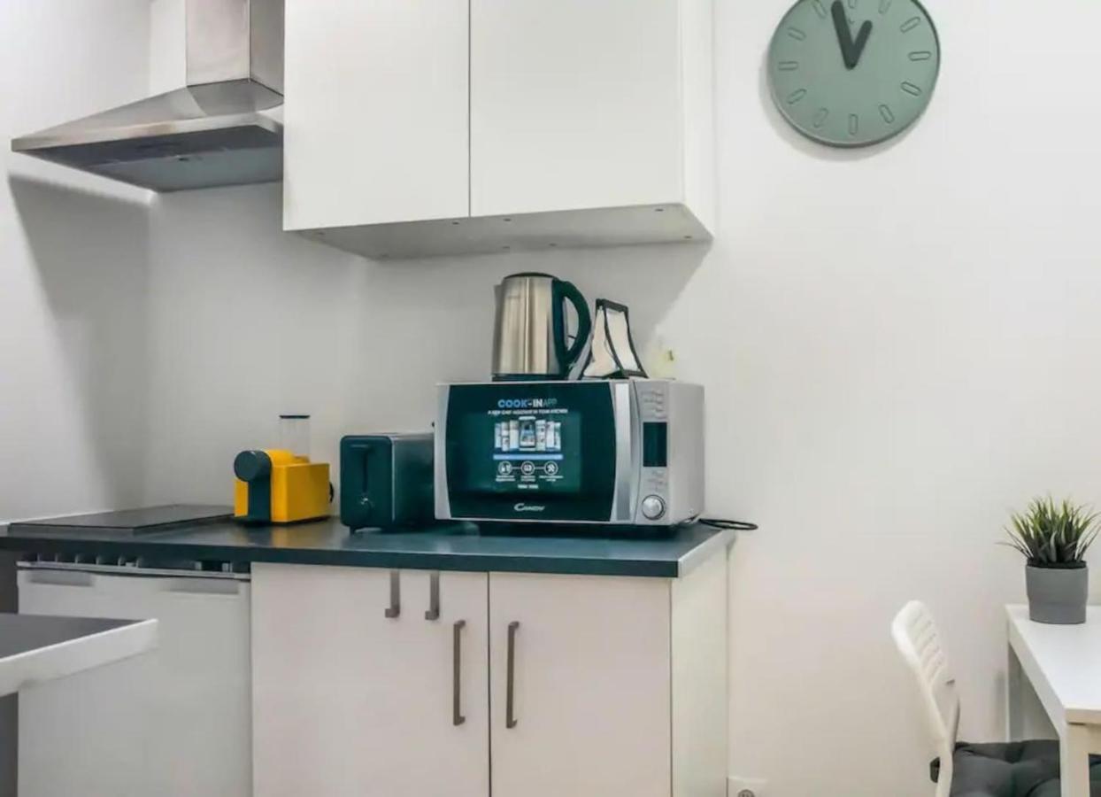 Home4U - Secret Studio In City Center Лиссабон Экстерьер фото