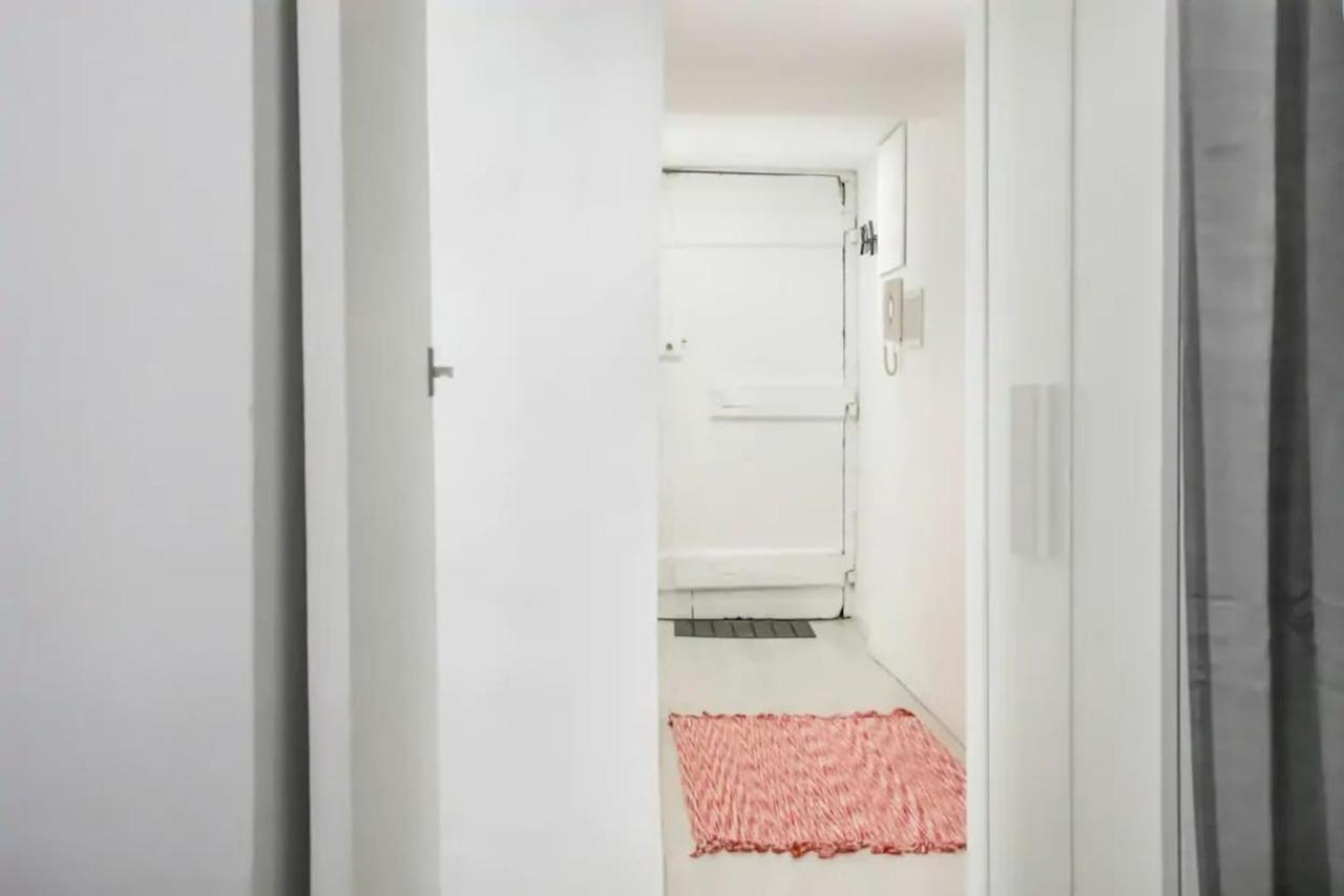 Home4U - Secret Studio In City Center Лиссабон Экстерьер фото